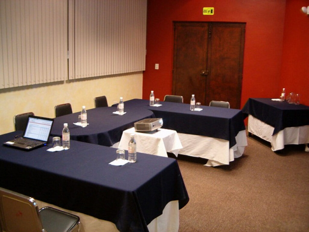 Negocios y reuniones, Hotel Flamingo Kristal, Hotel en Irapuato Guanajuato